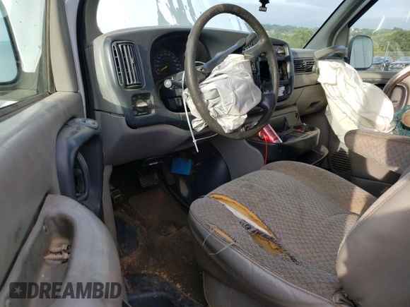 1997 Chevrolet Express z VIN 1GAGG25R9V1107376, wystawiony jako Copart lot #71819984 z przebiegiem 178 408 mil mil oraz Szkody całkowita. Historia ofert i sprzedaży dostępna na DreamBid. Obrazek 8.