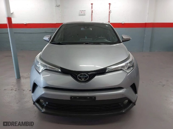 2018 Toyota C-HR XLE with VIN NMTKHMBX0JR015680, listed as a IAAI auction lot 41987642 with 80,367 mi miles. Bid and sale history available at carsss.com. Image 12.