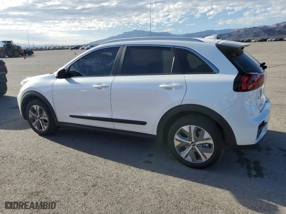 2020 Kia Niro EV EX Premium with VIN KNDCE3LG8L5080860, listed as a Copart auction lot 72027334 with 44,903 mi miles and Salvage Title. Bid and sale history available at carsss.com. Image 2.