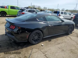 2025 Ford Mustang EcoBoost with VIN 1FA6P8TH6S5104445, listed as a Copart auction lot 55050735 with 32 mi miles and Clean Title. Bid and sale history available at carsss.com. Image 3.