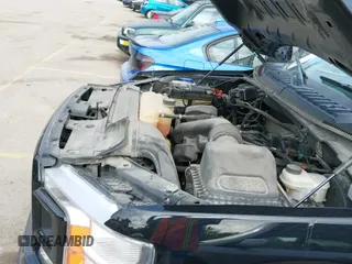 2019 Ford F-150 XL с VIN 1FTEW1C57KKC20597, выставлен на аукционе IAAI как лот 42164420 с пробегом 197 148 миль миль и . История ставок и продаж доступна на DreamBid. Изображение 19.