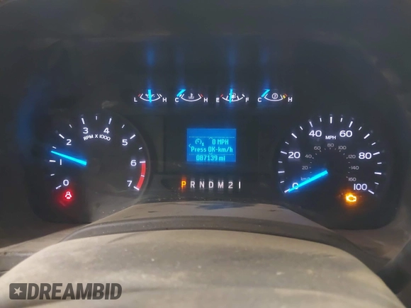 2017 Ford Super Duty F-250 SRW XLT with VIN 1FTBF2B60HED72098, listed as a IAAI auction lot 40949415 with 87,139 mi miles. Bid and sale history available at carsss.com. Image 7.