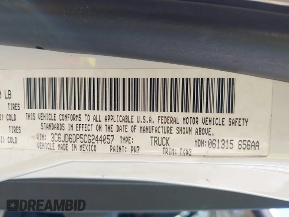 2012 Ram 1500 ST z VIN 3C6JD6DP5CG244057, wystawiony jako IAAI lot #42330312 z przebiegiem 237 024 mil mil oraz . Historia ofert i sprzedaży dostępna na DreamBid. Obrazek 9.