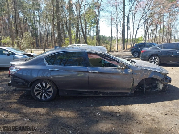 2017 Honda Accord Hybrid with VIN JHMCR6F34HC010403, listed as a IAAI auction lot 41878619 with 185,713 mi miles. Bid and sale history available at carsss.com. Image 20.