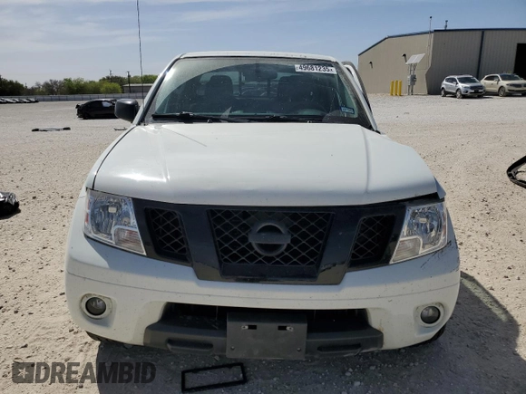 2019 Nissan Frontier SV z VIN 1N6AD0ER2KN872747, wystawiony jako Copart lot #49681235 z przebiegiem 66 351 mil mil oraz Czysty tytuł • Clean title. Historia ofert i sprzedaży dostępna na DreamBid. Obrazek 5.