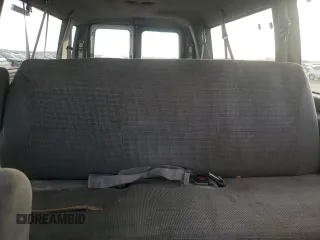 2000 Ford Econoline Passenger XL with VIN 1FBSS31L5YHA09064, listed as a Copart auction lot 84828844 with 257,973 mi miles and Salvage Title. Bid and sale history available at DreamBid. Image 10.