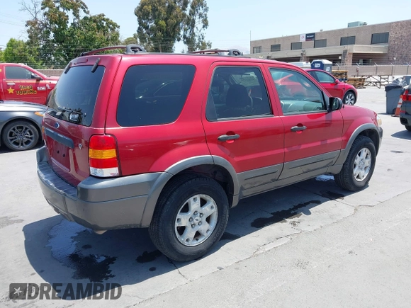 2006 Ford Escape XLT z VIN 1FMYU93126KC43561, wystawiony jako IAAI lot #42527725 z przebiegiem 141 174 mil mil oraz . Historia ofert i sprzedaży dostępna na DreamBid. Obrazek 4.