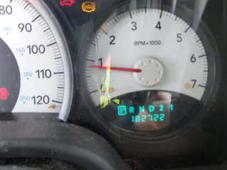 2005 Dodge Durango SXT with VIN 1D4HB38N75F600164, listed as a IAAI auction lot 42016390 with 182,722 mi miles. Bid and sale history available at carsss.com. Image 15.