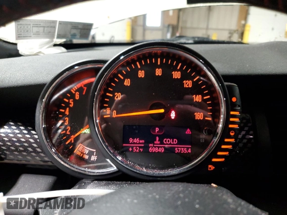 2017 MINI Hardtop 4 Door Cooper S z VIN WMWXU3C52H2D31688, wystawiony jako Copart lot #85785404 z przebiegiem 69 849 mil mil oraz Szkoda całkowita • Salvage title. Historia ofert i sprzedaży dostępna na DreamBid. Obrazek 9.