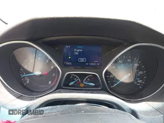 2014 Ford Focus SE с VIN 1FADP3K25EL421334, выставлен на аукционе IAAI как лот 42423083 с пробегом 108 687 миль миль и . История ставок и продаж доступна на DreamBid. Изображение 7.