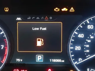 2017 Genesis G80 3.8L z VIN KMHGN4JE4HU175479, wystawiony jako IAAI lot #42161608 z przebiegiem 118 066 mil mil oraz . Historia ofert i sprzedaży dostępna na DreamBid. Obrazek 15.