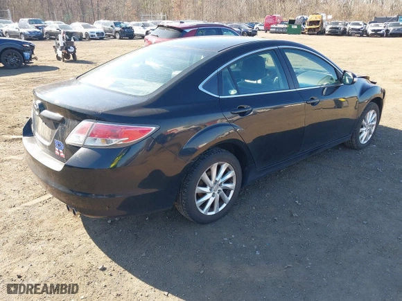 2011 Mazda Mazda6 i Touring with VIN 1YVHZ8CH7B5M02283, listed as a IAAI auction lot 41769137 with 157,972 mi miles. Bid and sale history available at carsss.com. Image 4.