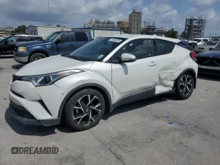2018 Toyota C-HR XLE with VIN NMTKHMBX2JR045151, listed as a Copart auction lot 54699505 with 122,431 mi miles and Salvage Title. Bid and sale history available at carsss.com. Image 1.