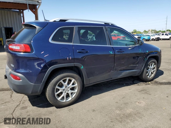 2016 Jeep Cherokee Latitude with VIN 1C4PJMCS1GW304073, listed as a Copart auction lot 60467055 with 74,826 mi miles and Salvage title. Bid and sale history available at DreamBid. Image 3.