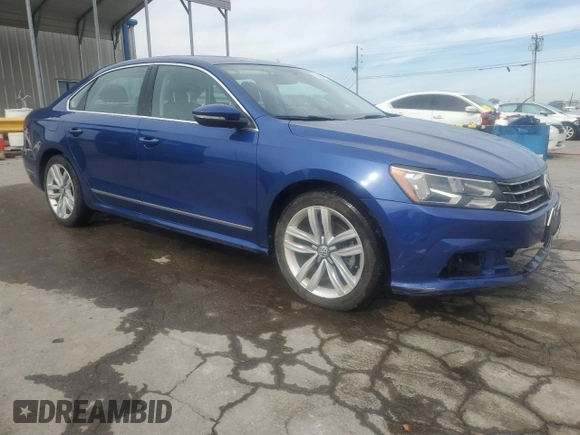 2016 Volkswagen Passat SEL z VIN 1VWCT7A35GC063879, wystawiony jako Copart lot #53856545 z przebiegiem 56 856 mil mil oraz Szkoda całkowita • Salvage title. Historia ofert i sprzedaży dostępna na DreamBid. Obrazek 4.