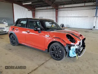 2020 MINI Hardtop 4 Door Cooper S with VIN WMWXU9C06L2M25229, listed as a Copart auction lot 84495064 with 12,348 mi miles and Salvage title. Bid and sale history available at DreamBid. Image 4.