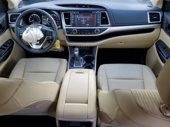 2018 Toyota Highlander LE с VIN 5TDBZRFH6JS812871, выставлен на аукционе Copart как лот 80105144 с пробегом 33 024 миль миль и Списание • Salvage title. История ставок и продаж доступна на DreamBid. Изображение 8.
