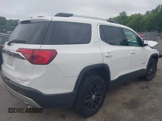 2018 GMC Acadia SLT z VIN 1GKKNULS5JZ249149, wystawiony jako IAAI lot #42453033 z przebiegiem 118 597 mil mil oraz . Historia ofert i sprzedaży dostępna na DreamBid. Obrazek 4.