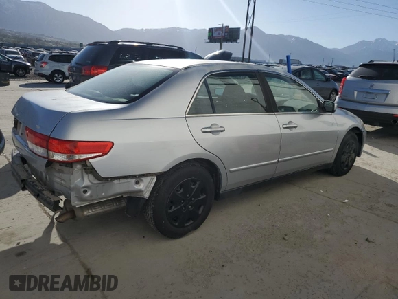 2003 Honda Accord LX z VIN JHMCM56333C014332, wystawiony jako Copart lot #52344385 z przebiegiem 200 432 mil mil oraz Szkoda całkowita • Salvage title. Historia ofert i sprzedaży dostępna na DreamBid. Obrazek 3.
