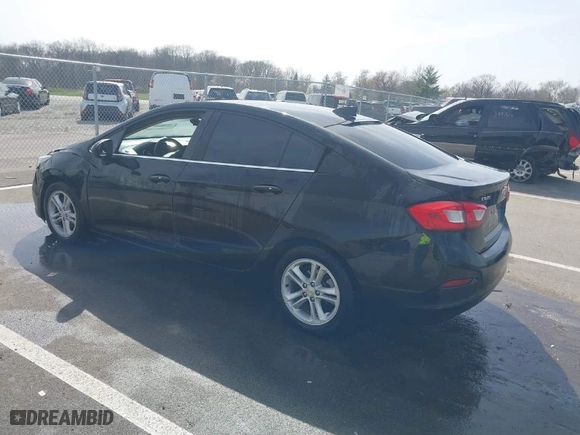 2018 Chevrolet Cruze LT with VIN 1G1BE5SM6J7210854, listed as a IAAI auction lot 39136762 with 112,023 mi miles. Bid and sale history available at carsss.com. Image 3.