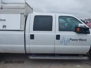 2011 Ford F-250 XL z VIN 1FT7W2A61BEC35315, wystawiony jako IAAI lot #41578348 z przebiegiem 139 033 mil mil oraz . Historia ofert i sprzedaży dostępna na DreamBid. Obrazek 13.