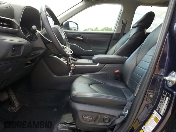 2022 Toyota Highlander XLE with VIN 5TDGZRBH3NS227229, listed as a Copart auction lot 62271585 with 92,883 mi miles and Salvage title. Bid and sale history available at DreamBid. Image 7.