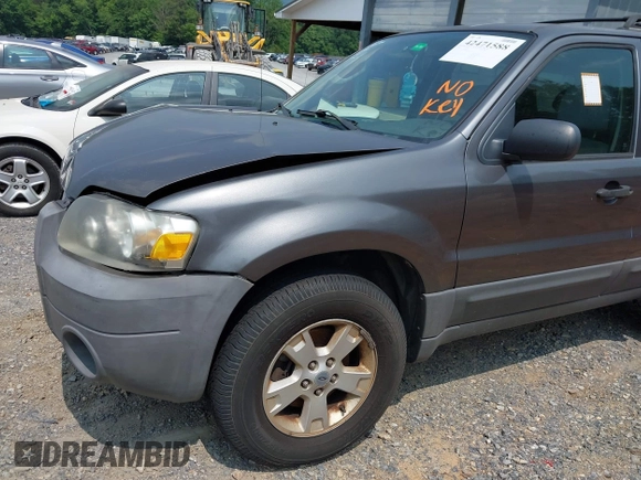2006 Ford Escape XLT с VIN 1FMYU93106KB08157, выставлен на аукционе IAAI как лот 42471588 с пробегом Не указан миль и . История ставок и продаж доступна на DreamBid. Изображение 14.