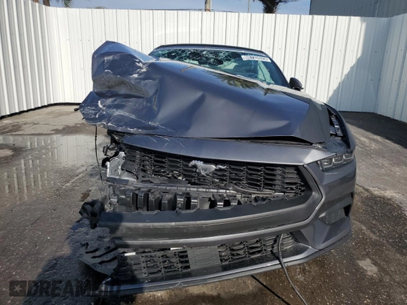 2024 Ford Mustang EcoBoost z VIN 1FAGP8UH2R5134264, wystawiony jako Copart lot #60732625 z przebiegiem 20 997 mil mil oraz Szkoda całkowita • Salvage title. Historia ofert i sprzedaży dostępna na DreamBid. Obrazek 5.
