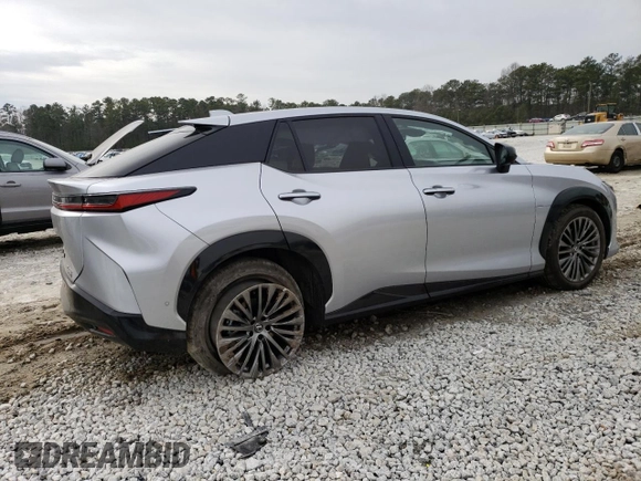 2023 Lexus RZ 450e Premium z VIN JTJAAAAB7PA005835, wystawiony jako Copart lot #42201414 z przebiegiem 2 144 mil mil oraz . Historia ofert i sprzedaży dostępna na DreamBid. Obrazek 3.