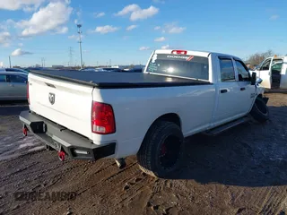 2018 Ram 2500 Tradesman with VIN 3C6UR4HL6JG125201, listed as a IAAI auction lot 41432329 with 181,247 mi miles. Bid and sale history available at carsss.com. Image 4.