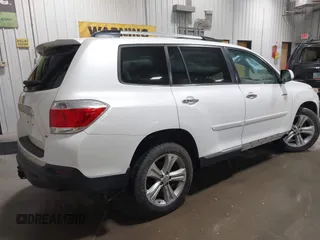 2013 Toyota Highlander Limited with VIN 5TDDK3EH6DS251104, listed as a IAAI auction lot 42605817 with 131,720 mi miles and . Bid and sale history available at DreamBid. Image 4.