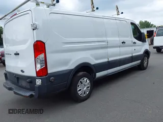 2016 Ford Transit Cargo z VIN 1FTYR2ZM6GKA03946, wystawiony jako IAAI lot #42590477 z przebiegiem 163 710 mil mil oraz . Historia ofert i sprzedaży dostępna na DreamBid. Obrazek 4.