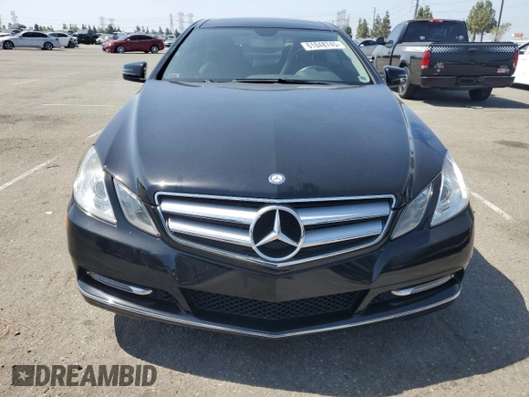 2013 Mercedes-Benz E 350 z VIN WDDKJ5KB6DF198576, wystawiony jako Copart lot #61848745 z przebiegiem 88 610 mil mil oraz Szkoda całkowita • Salvage title. Historia ofert i sprzedaży dostępna na DreamBid. Obrazek 5.