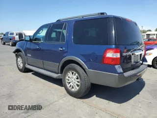 2007 Ford Expedition XLT with VIN 1FMFU15527LA85632, listed as a Copart auction lot 61855455 with 177,899 mi miles and Salvage title. Bid and sale history available at DreamBid. Image 2.