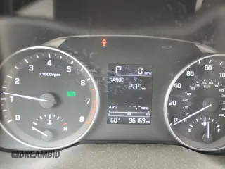 2017 Hyundai Elantra SE z VIN 5NPD84LFXHH172844, wystawiony jako Copart lot #45418985 z przebiegiem 96 169 mil mil oraz Szkoda całkowita • Salvage title. Historia ofert i sprzedaży dostępna na DreamBid. Obrazek 9.