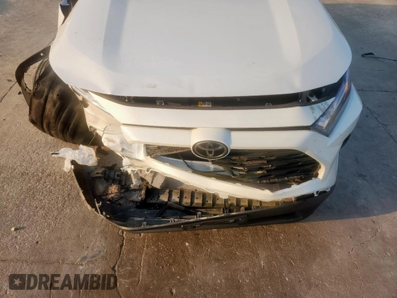 2022 Toyota RAV4 XLE Premium with VIN 2T3A1RFV7NW267132, listed as a Copart auction lot 57172245 with 21,350 mi miles and Salvage title. Bid and sale history available at DreamBid. Image 12.