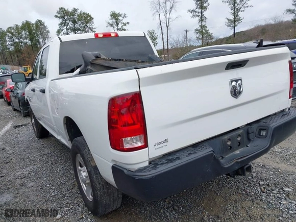 2018 Ram 2500 Tradesman with VIN 3C6UR4CJ5JG313018, listed as a IAAI auction lot 41757482 with 189,507 mi miles. Bid and sale history available at carsss.com. Image 3.