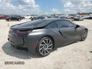 2015 BMW i8 with VIN WBY2Z2C56FV391487, listed as a Copart auction lot 72029534 with 89,048 mi miles and Salvage Title. Bid and sale history available at carsss.com. Image 3.