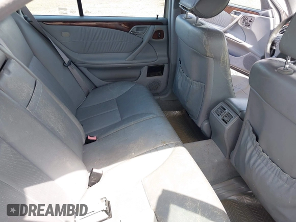 2000 Mercedes-Benz E 320 with VIN WDBJF65J9YB129649, listed as a IAAI auction lot 42020958 with 192,622 mi miles and . Bid and sale history available at DreamBid. Image 8.