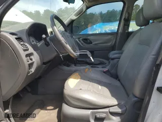 2005 Ford Escape XLT with VIN 1FMYU03165KB30111, listed as a Copart auction lot 46532875 with 155,544 mi miles and Salvage Title. Bid and sale history available at carsss.com. Image 7.