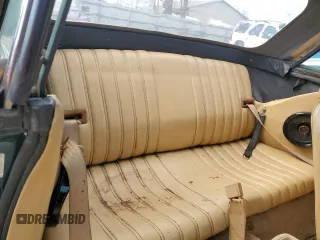 1982 FIAT 124 Spider z VIN ZFAAS00B0C5003902, wystawiony jako Copart lot #51425625 z przebiegiem 77 842 mil mil oraz Szkoda całkowita • Salvage title. Historia ofert i sprzedaży dostępna na DreamBid. Obrazek 10.