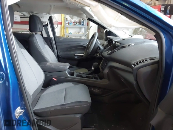 2017 Ford Escape SE z VIN 1FMCU9GD2HUB99955, wystawiony jako IAAI lot #41572200 z przebiegiem 63 023 mil mil oraz . Historia ofert i sprzedaży dostępna na DreamBid. Obrazek 5.