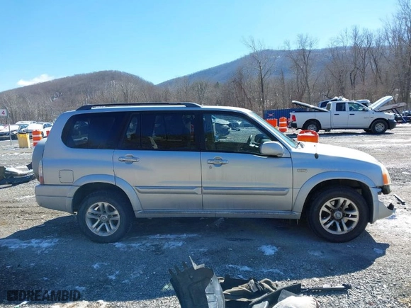 2006 Suzuki XL-7 Touring with VIN JS3TX92V964100008, listed as a IAAI auction lot 41630315 with 234,706 mi miles. Bid and sale history available at carsss.com. Image 13.