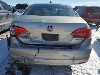 2013 Volkswagen Jetta SE z VIN 3VWDX7AJ8DM232729, wystawiony jako Copart lot #45302315 z przebiegiem 121 938 mil mil oraz Szkoda całkowita • Salvage title. Historia ofert i sprzedaży dostępna na DreamBid. Obrazek 6.