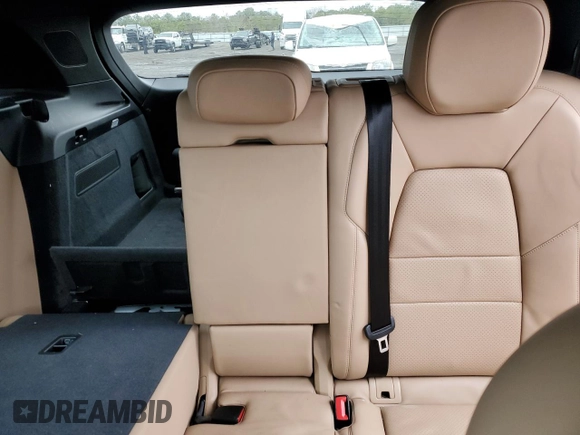 2019 Porsche Cayenne z VIN WP1AA2AY0KDA15514, wystawiony jako Copart lot #41325083 z przebiegiem Nie podano mil oraz . Historia ofert i sprzedaży dostępna na DreamBid. Obrazek 10.