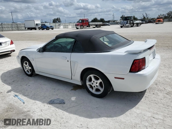 2001 Ford Mustang Deluxe with VIN 1FAFP44411F100378, listed as a Copart auction lot 76925584 with 0 mi miles and Salvage Title. Bid and sale history available at carsss.com. Image 2.