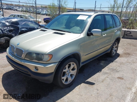 2000 BMW X5 with VIN WBAFB334XYLH02339, listed as a IAAI auction lot 42103940 with 115,355 mi miles. Bid and sale history available at carsss.com. Image 2.