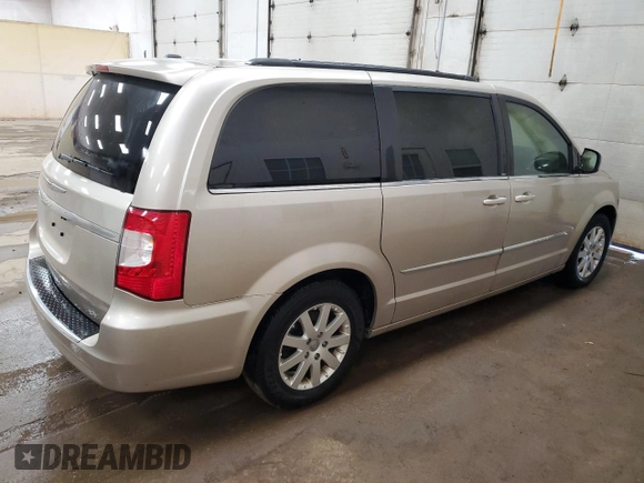 2014 Chrysler Town & Country Touring z VIN 2C4RC1BGXER221391, wystawiony jako Copart lot #56308745 z przebiegiem Nie podano mil oraz Czysty tytuł • Clean title. Historia ofert i sprzedaży dostępna na DreamBid. Obrazek 3.