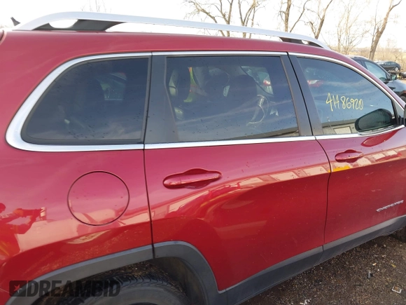 2015 Jeep Cherokee Limited with VIN 1C4PJLDS8FW516802, listed as a IAAI auction lot 41486920 with 110,911 mi miles and . Bid and sale history available at DreamBid. Image 13.