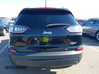 2019 Jeep Cherokee Latitude Plus z VIN 1C4PJLLB9KD202938, wystawiony jako IAAI lot #42087294 z przebiegiem 77 918 mil mil oraz . Historia ofert i sprzedaży dostępna na DreamBid. Obrazek 16.